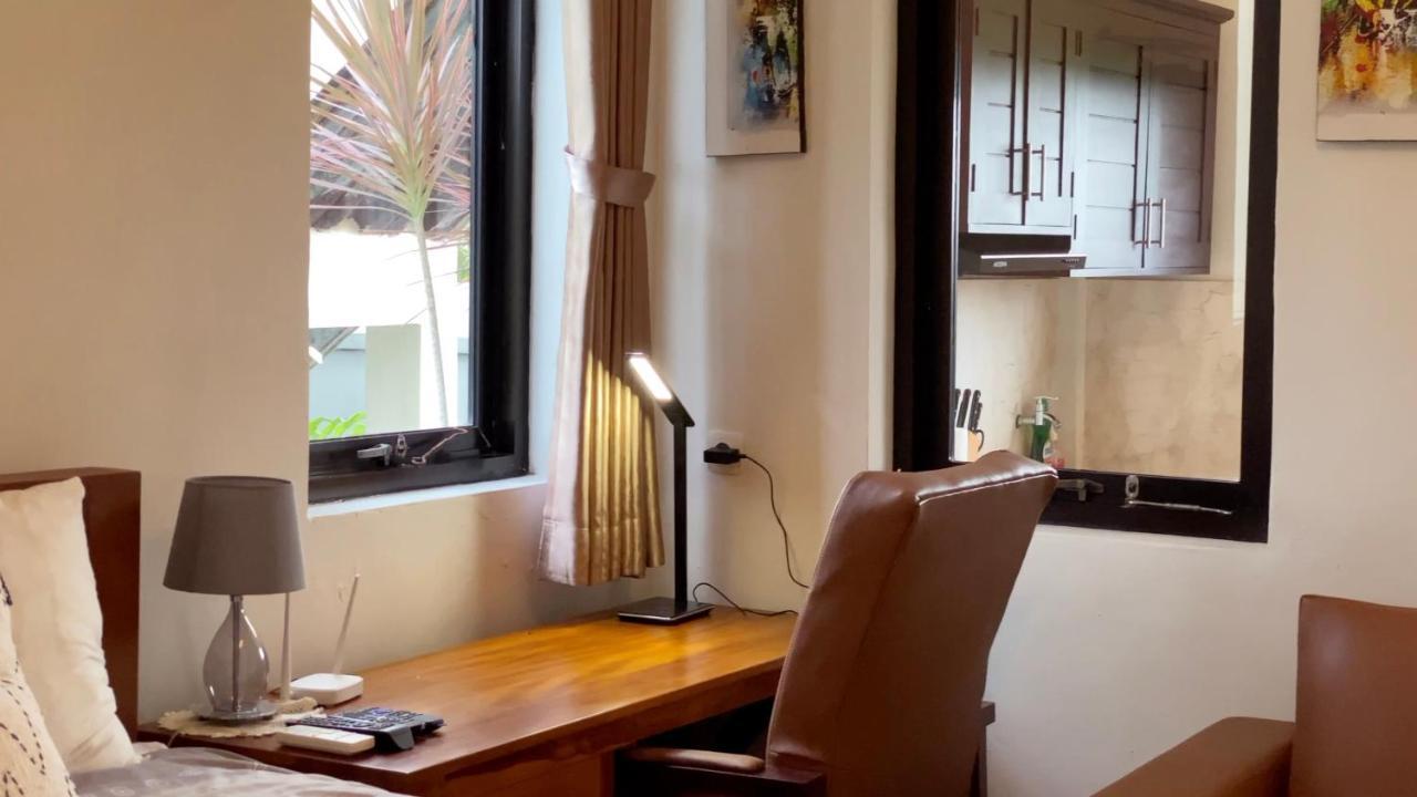 Medewi Manor Aparthotel Airsatang Ngoại thất bức ảnh